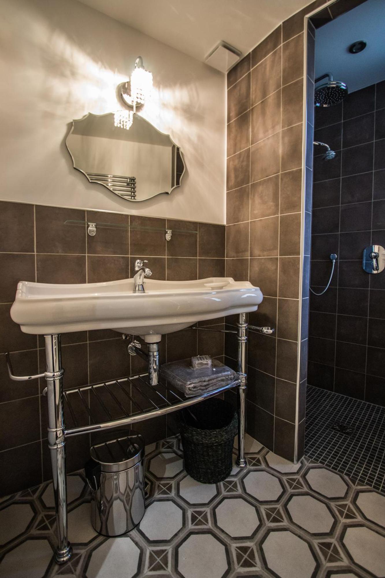Demeure Terrisse La Residence Марсейан Номер фото